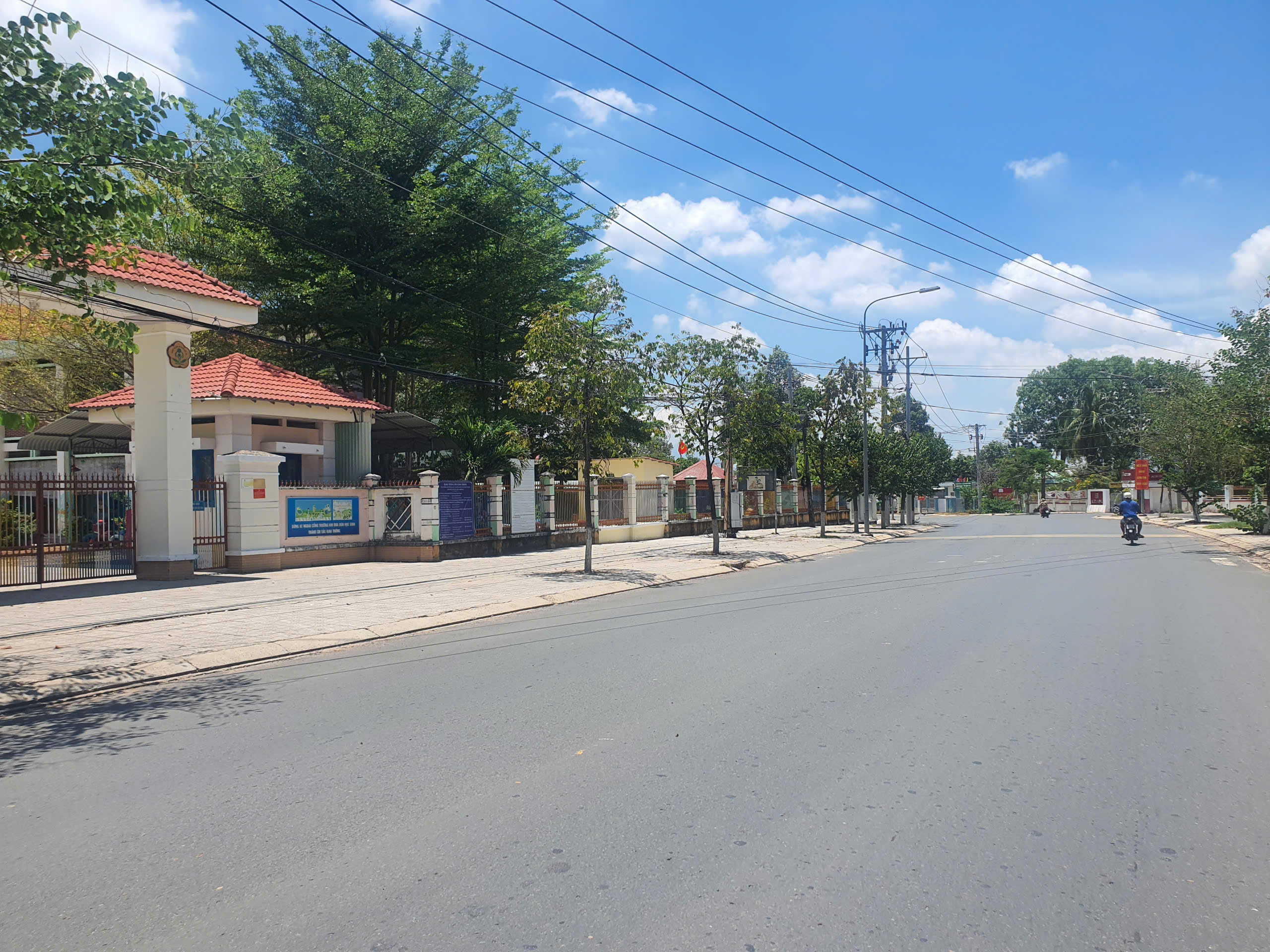 z6597051920912_a502da63aa185812853249ddc45be99a